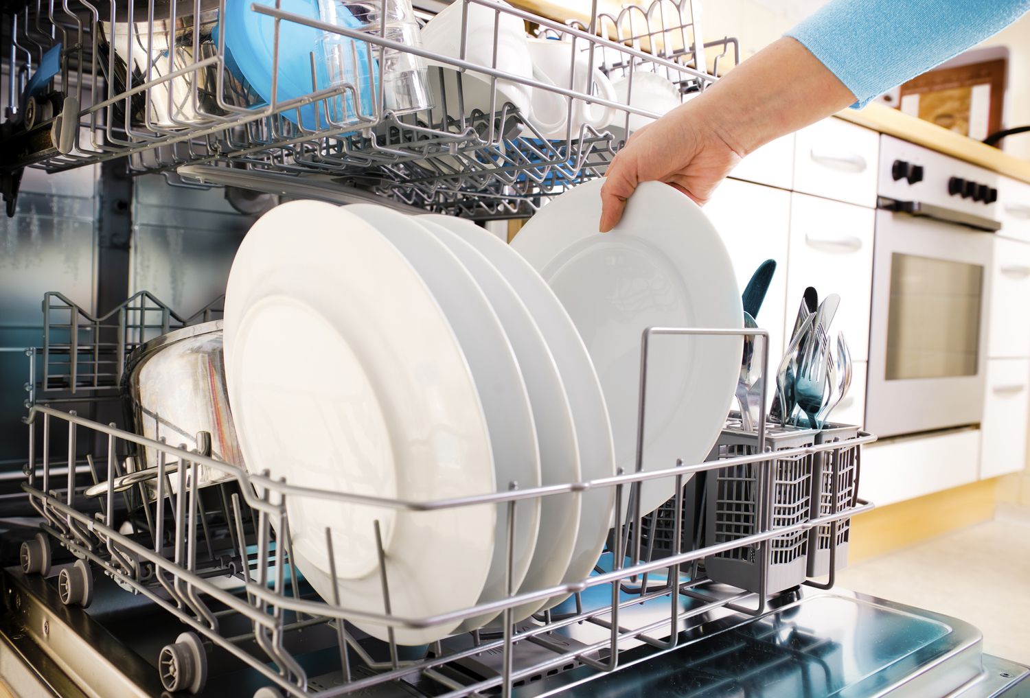 Say goodbye to smelly dishwashers. 